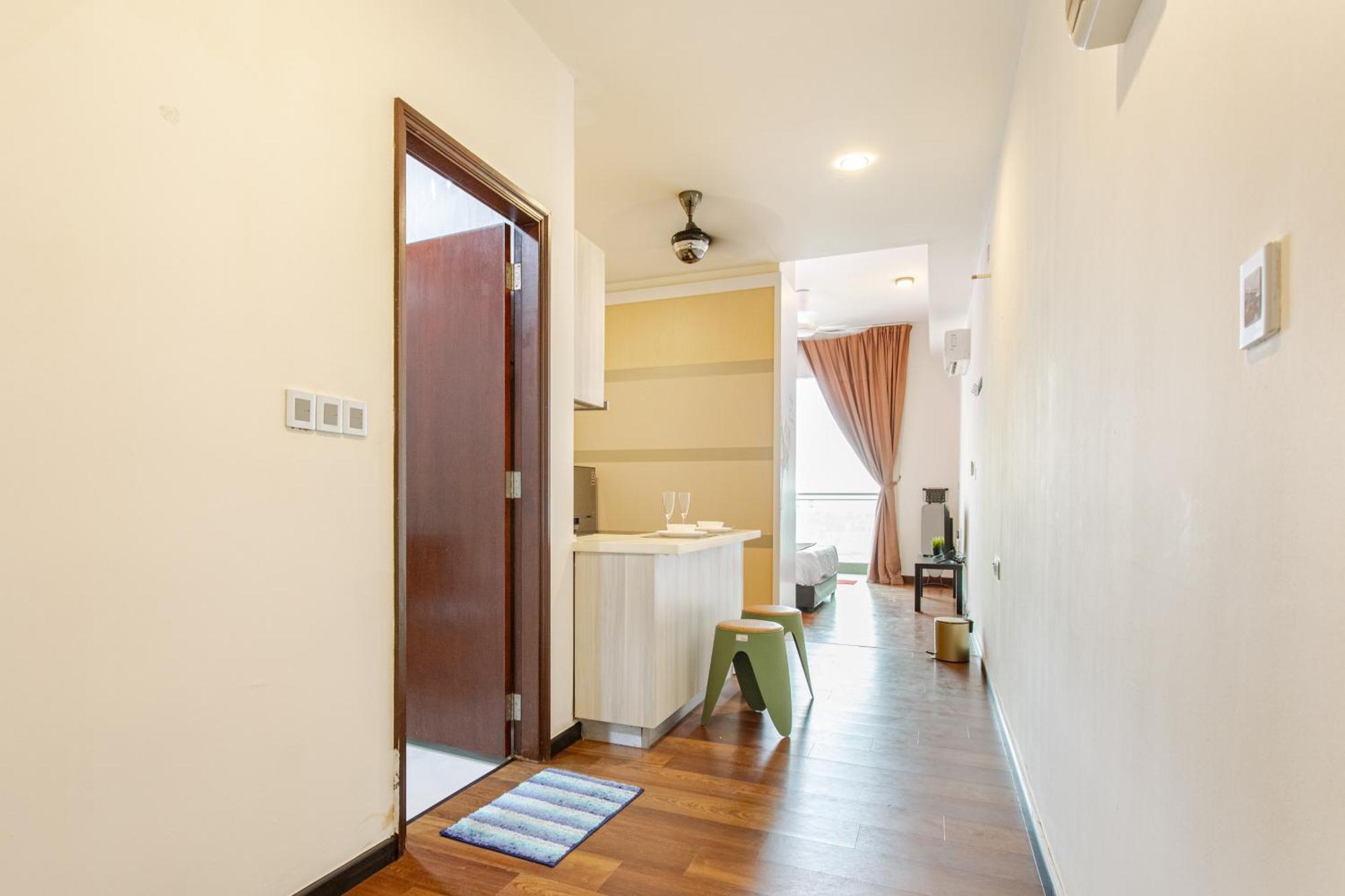 Paragon Suites Studios With Private Jacuzzi Near Ciq Rts Johor Bahru Eksteriør bilde