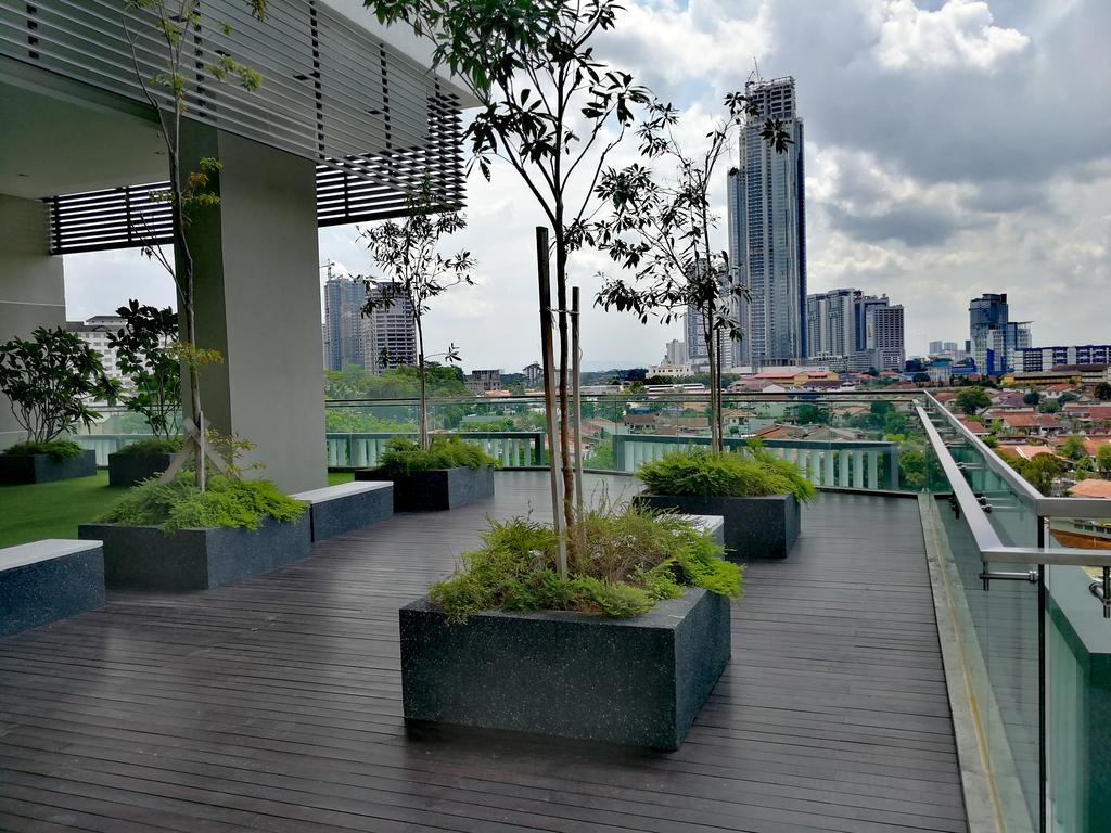 Paragon Suites Studios With Private Jacuzzi Near Ciq Rts Johor Bahru Eksteriør bilde